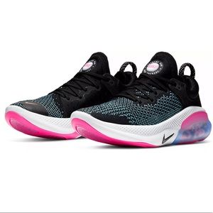 Women’s Nike Joyride run flyknit 7